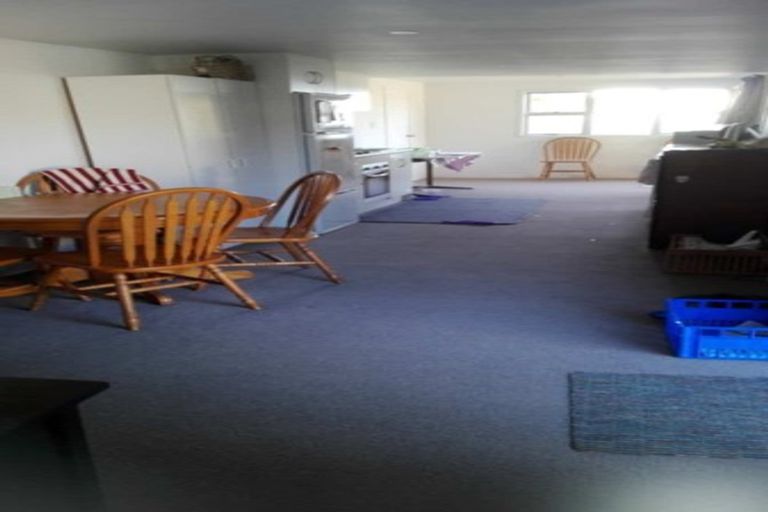 Photo of property in 120 Sunset Road, Unsworth Heights, Auckland, 0632