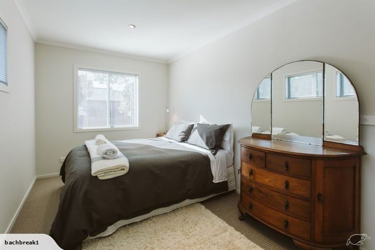 Photo of property in The Strand, 8/16 Ronald Street, Strandon, New Plymouth, 4312