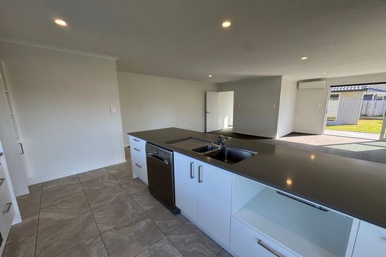 Photo of property in 11 Kuru Place, Papamoa, 3118