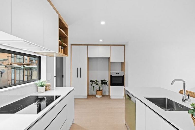 Photo of property in 135 Lincoln Road, Addington, Christchurch, 8024