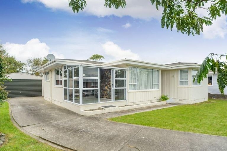 Photo of property in 44 Holdsworth Avenue, Milson, Palmerston North, 4414