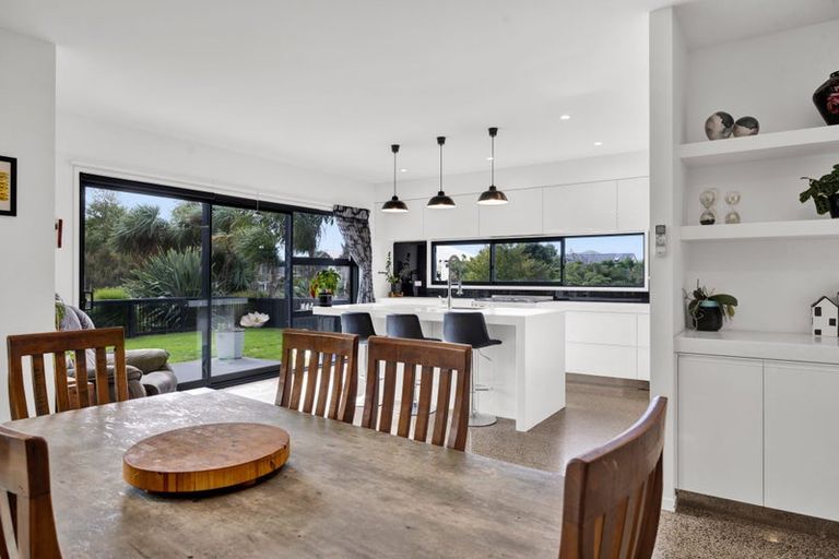 Photo of property in 23 Links Drive, Waiwhakaiho, New Plymouth, 4312