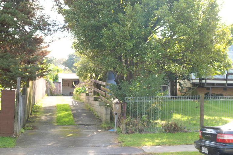 Photo of property in 28 Kivell Close, Mangere East, Auckland, 2024