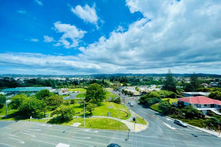 Photo of property in 603/1 Buscomb Avenue, Henderson, Auckland, 0610