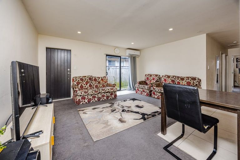 Photo of property in 12 Clutha Crescent, Clover Park, Auckland, 2023