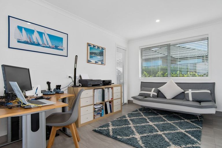 Photo of property in 10 Edmondson Lane, Omokoroa, 3114