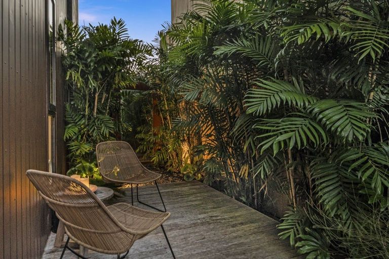 Photo of property in 20 Hastings Street, Hobsonville, Auckland, 0616