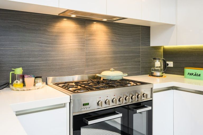 Photo of property in 5a Athlone Place, Hokowhitu, Palmerston North, 4410