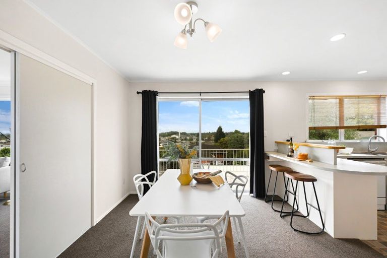 Photo of property in 16 Resthill Crescent, Glenview, Hamilton, 3206