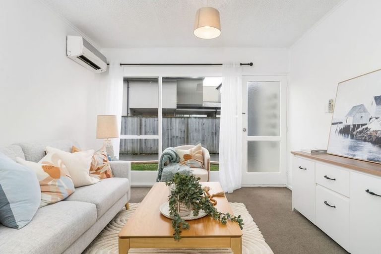 Photo of property in 4/53 Brockworth Place, Riccarton, Christchurch, 8011