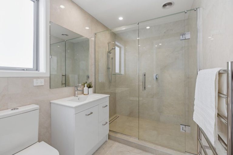 Photo of property in 12c Ruskin Place, Westown, New Plymouth, 4310