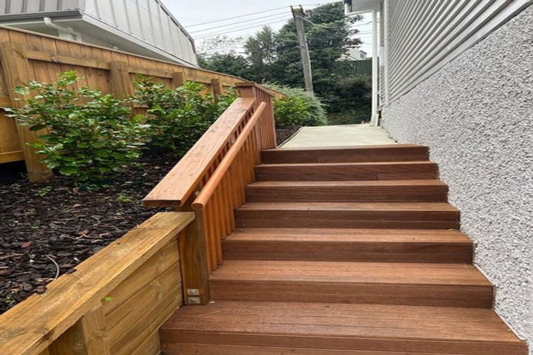 Photo of property in 49 Severn Street, Island Bay, Wellington, 6023