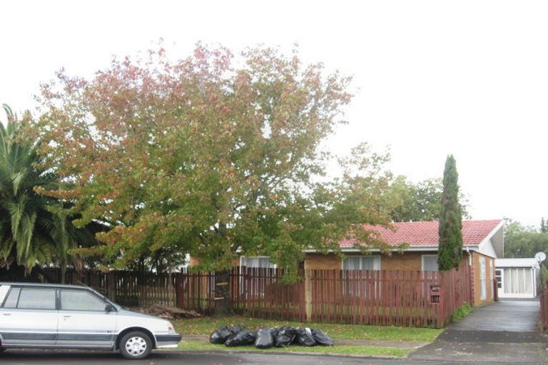 Photo of property in 10 Lynley Place, Pakuranga Heights, Auckland, 2010