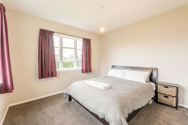 Photo of property in 8 Piko Crescent, Riccarton, Christchurch, 8041