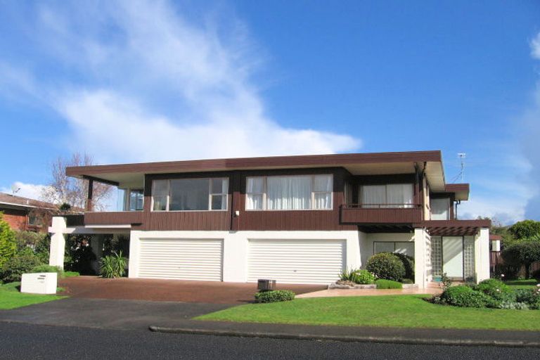 Photo of property in 2/115 Clovelly Road, Bucklands Beach, Auckland, 2012