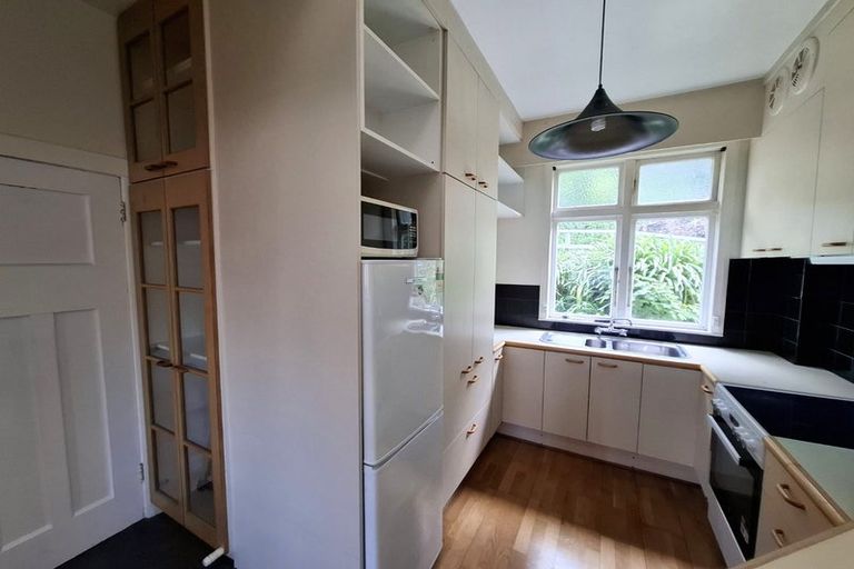 Photo of property in 21af1 Talavera Terrace, Kelburn, Wellington, 6012