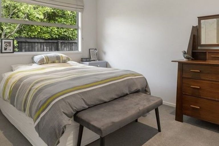 Photo of property in 28 De Castro Drive, Blenheim, 7201