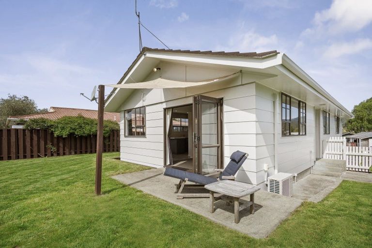 Photo of property in 152 California Drive, Totara Park, Upper Hutt, 5018