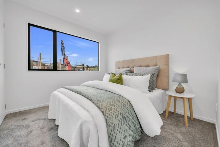 Photo of property in 49 Kiato Lane, Flat Bush, Auckland, 2019