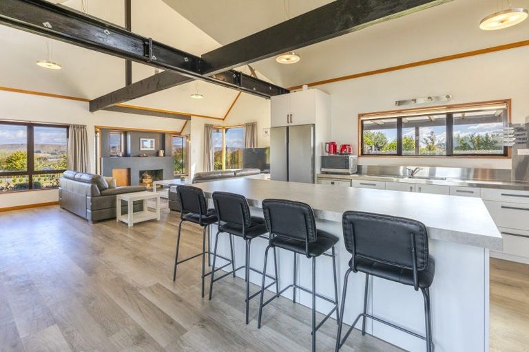 Photo of property in 297 Porangahau Road, Waipukurau, 4282