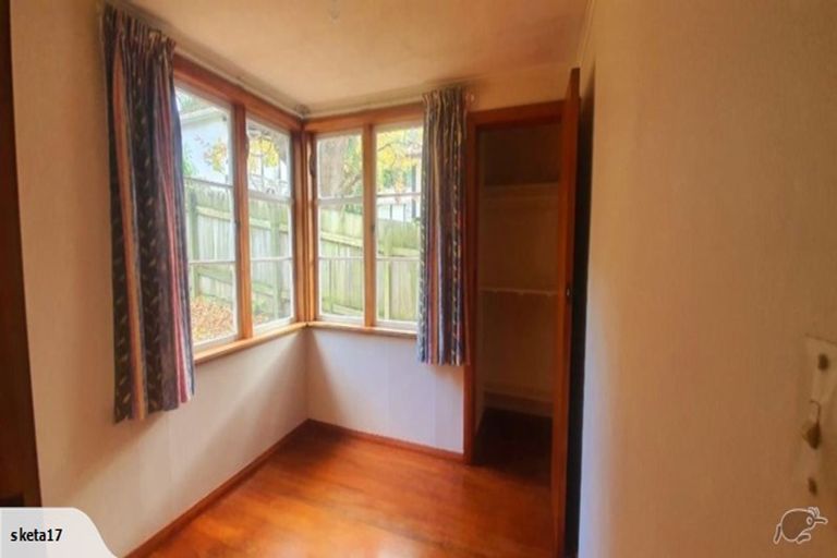 Photo of property in 24 Gloucester Street, Silverstream, Upper Hutt, 5019