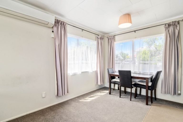 Photo of property in 14a Pohutukawa Drive, Owhata, Rotorua, 3010