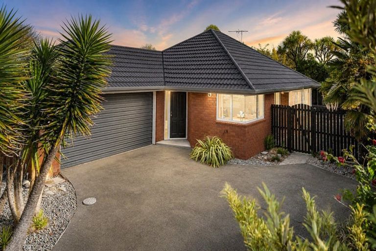 Photo of property in 59 Uxbridge Street, Redwood, Christchurch, 8051