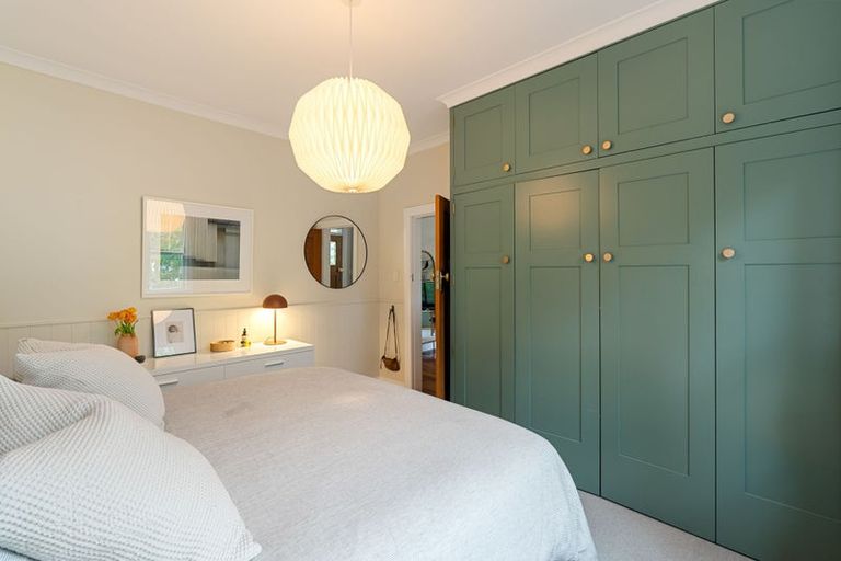 Photo of property in 71 Severn Street, Island Bay, Wellington, 6023