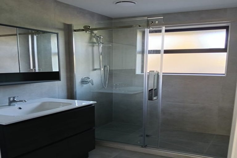 Photo of property in 1/55 Kent Lodge Avenue, Avonhead, Christchurch, 8042