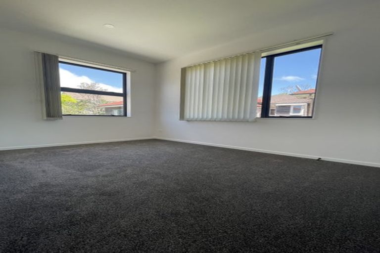 Photo of property in 1 Zion Road, Birkenhead, Auckland, 0626