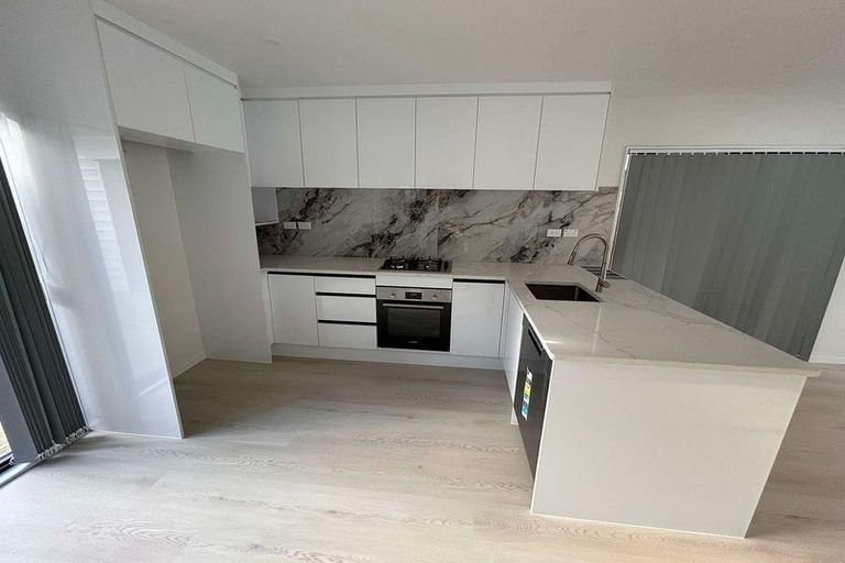 Photo of property in 14 James Street, Mangere East, Auckland, 2024