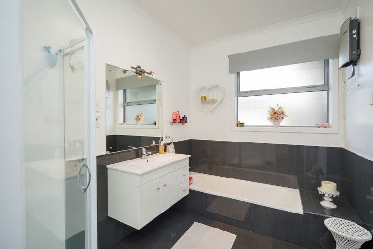 Photo of property in 19 Helmsdale Street, Waverley, Invercargill, 9810