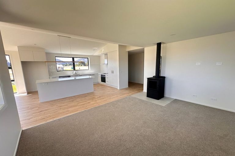 Photo of property in 46 Deans Drive, Wanaka, 9382