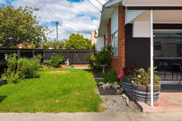 Photo of property in 34 Lee Street, Blenheim, 7201