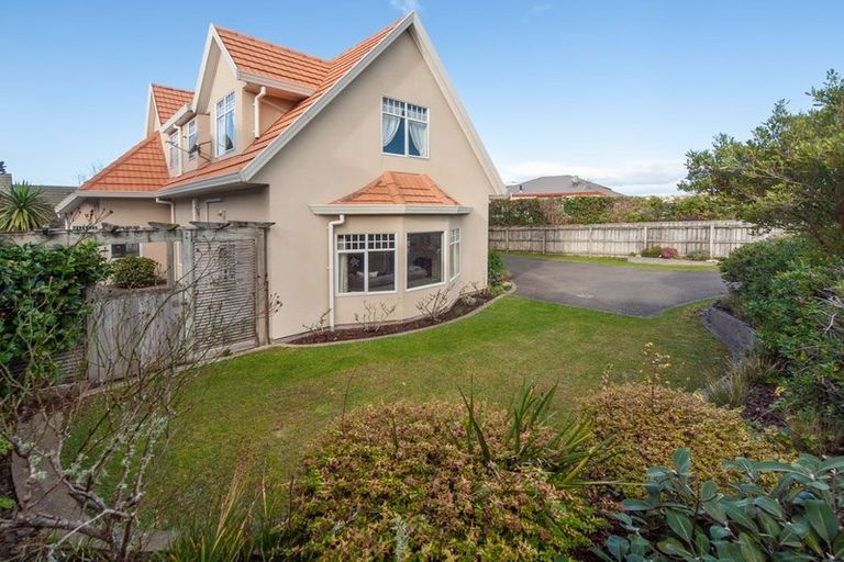 Photo of property in 4 Amesbury Drive, Churton Park, Wellington, 6037