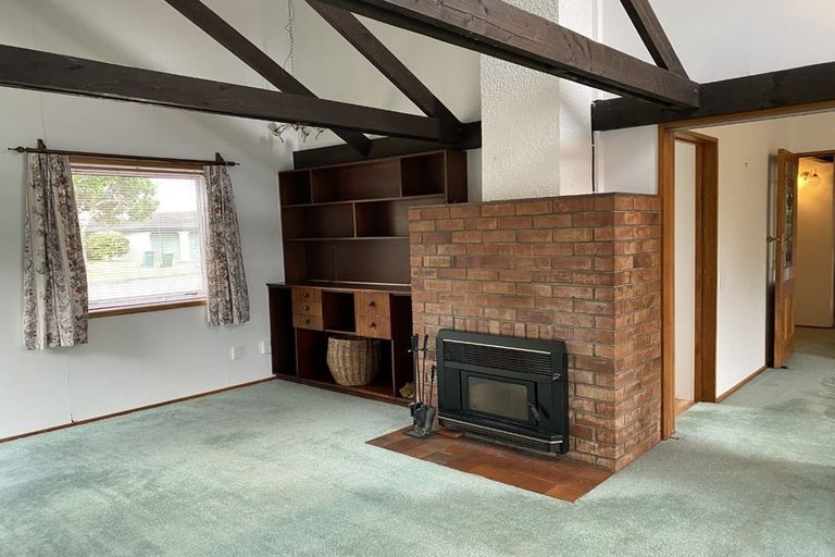 Photo of property in 15 The Quarterdeck, Whitby, Porirua, 5024