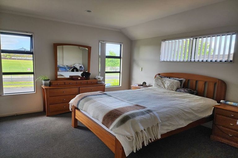 Photo of property in 14a Baverstock Road, Flat Bush, Auckland, 2016
