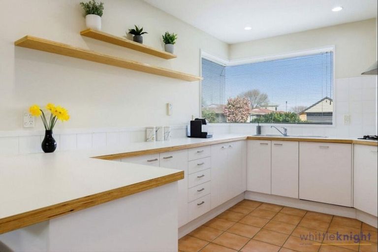 Photo of property in 366 Sawyers Arms Road, Harewood, Christchurch, 8051
