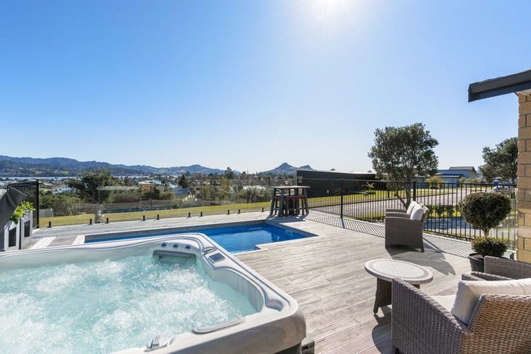 Photo of property in 36 Panorama Parade, Pauanui, Hikuai, 3579