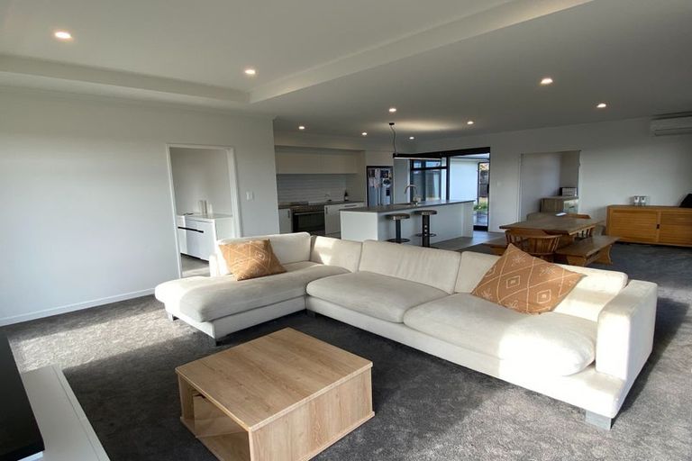 Photo of property in 192 Faringdon Boulevard, Rolleston, 7615