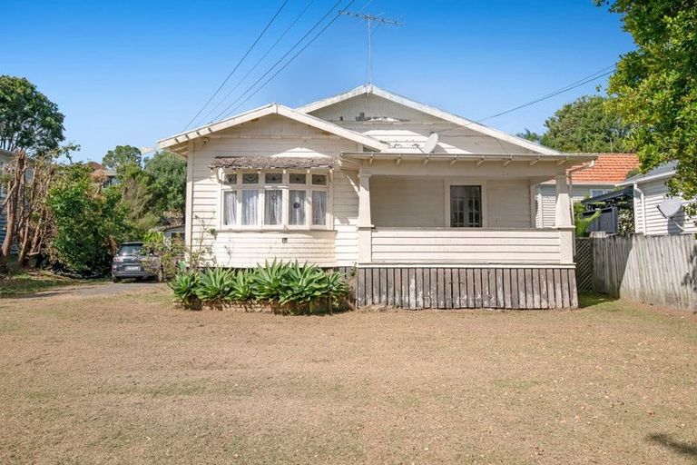 Photo of property in 23 Mangakura Road, Helensville, 0800