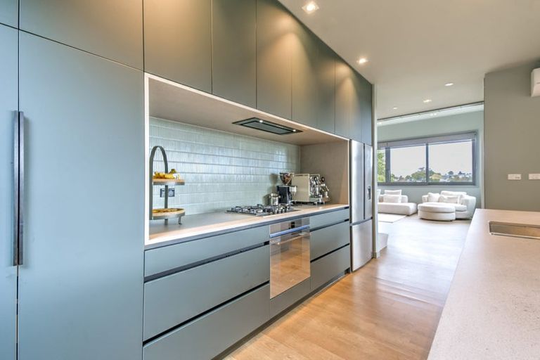 Photo of property in 34b Banbury Crescent, Fairfield, Hamilton, 3214