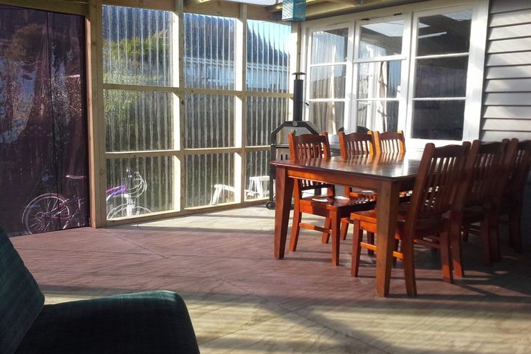 Photo of property in 2 Larsen Street, Westport, 7825