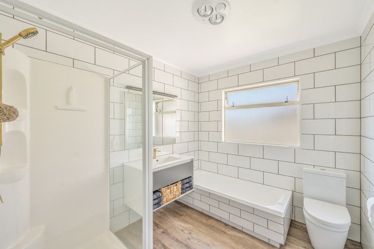 Photo of property in 6 Newbury Place, Taradale, Napier, 4112