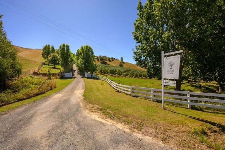 Photo of property in 598 Neudorf Road, Upper Moutere, 7175