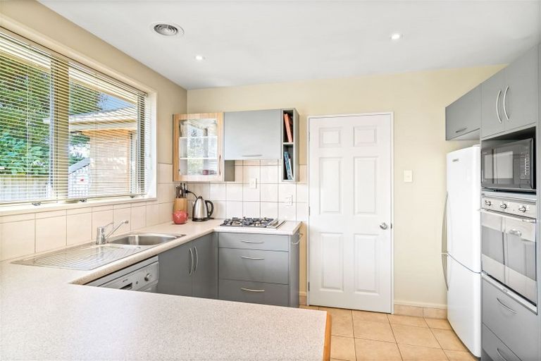 Photo of property in 9c Buxton Terrace, Saint Martins, Christchurch, 8022