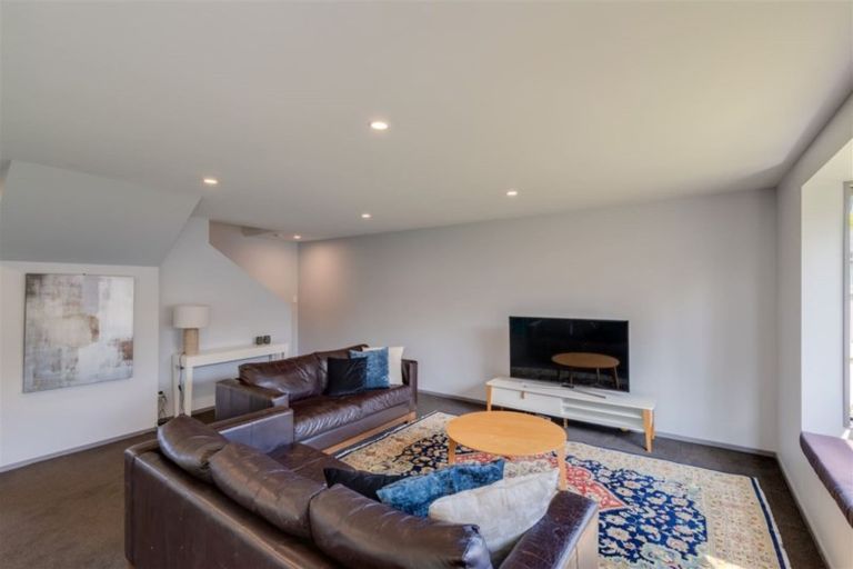 Photo of property in 21 Kenwyn Avenue, St Albans, Christchurch, 8052