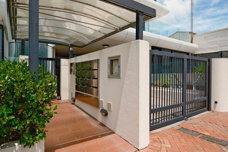 Photo of property in 1152 Whakaue Street, Rotorua, 3010