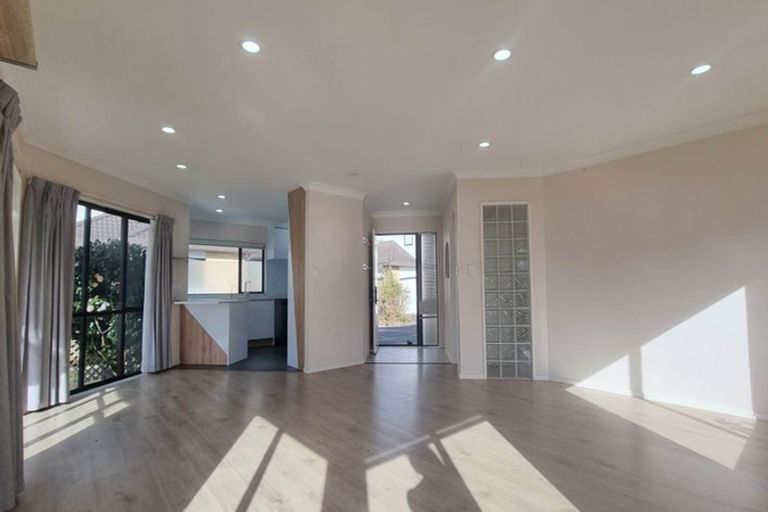 Photo of property in 4/96 Elliot Street, Howick, Auckland, 2014