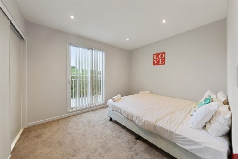 Photo of property in 10 Patiti Parade, Mangere Bridge, Auckland, 2022